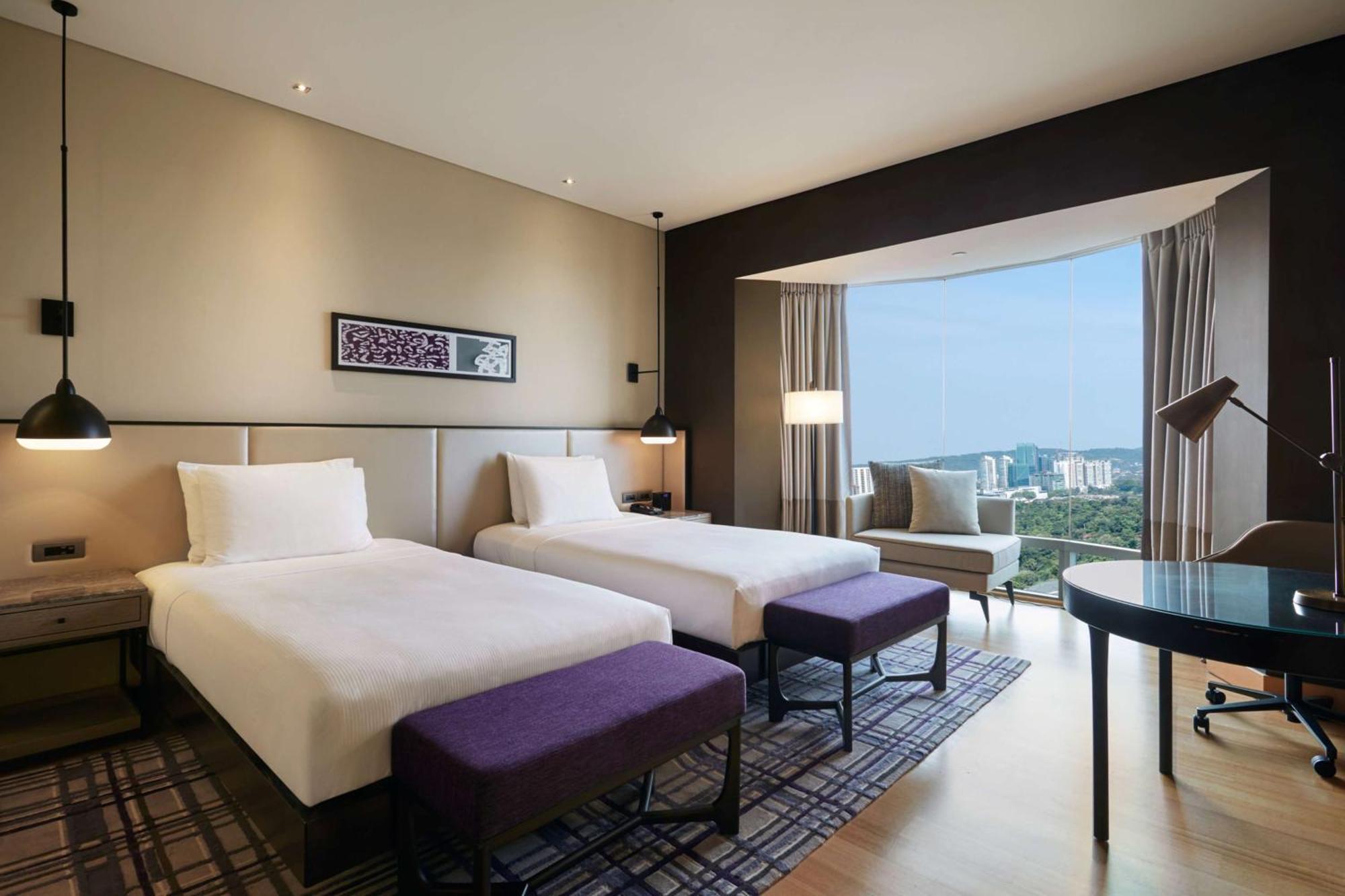 Hilton Kuala Lumpur Hotel Exterior photo
